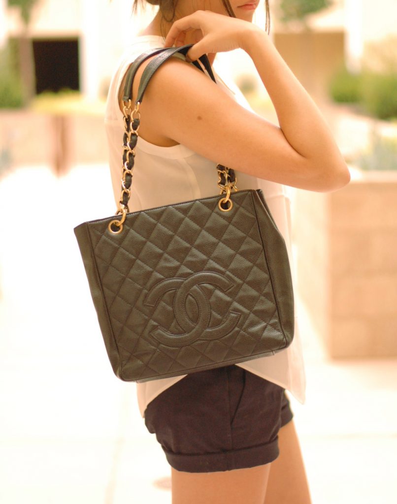 Chanel PST Petite Shopping Tote Review and Outfit - Lollipuff