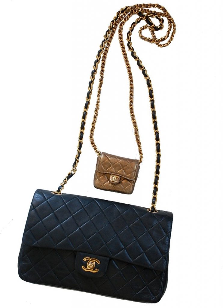chanel classic flap bag small price